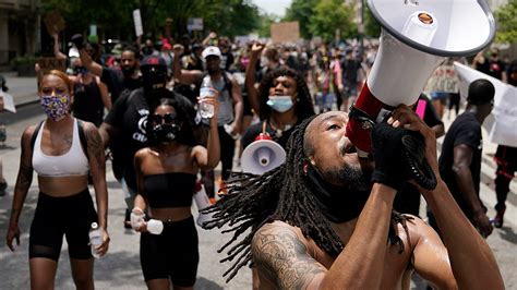 A Texas judge on Wednesday sentenced a man who killed a protester during a Black Lives Matter march to 25 years in prison, setting the stage for Republican Gov. . Yargn son blm